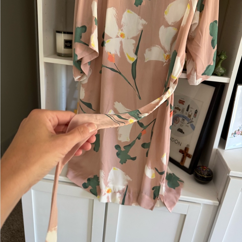 Nwt Floral Kimono Robe - Picture 5 of 5